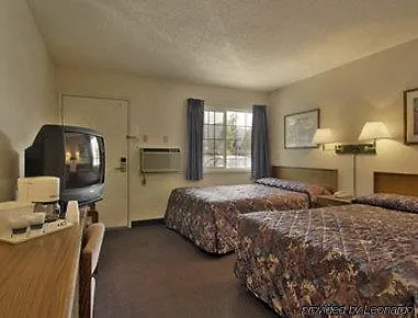 Travelodge By Wyndham Grants Pass 
